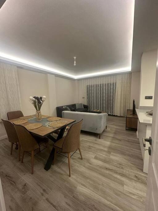Guemuesluekte Havuzlu-bahceli-3 Yatak Odali Muestakil Villa Bodrum